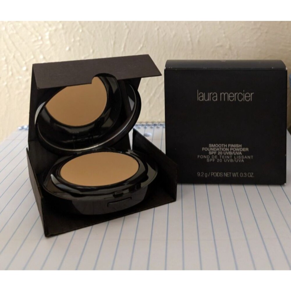 Laura Mercier Smooth Finish Foundation Powder 2N1 05 SPF 20 NEW DISCONTINUED